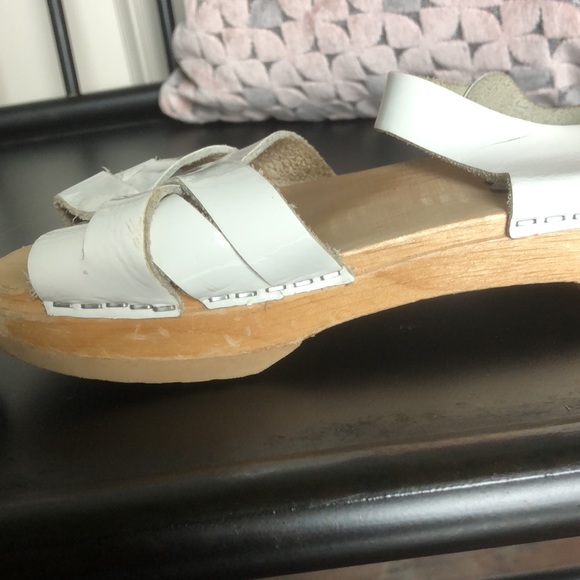 Clogs - Picture 4 of 5